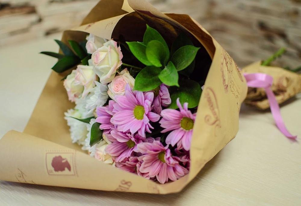 Букет цветов из: Розы и Хризантемы в Фазанном