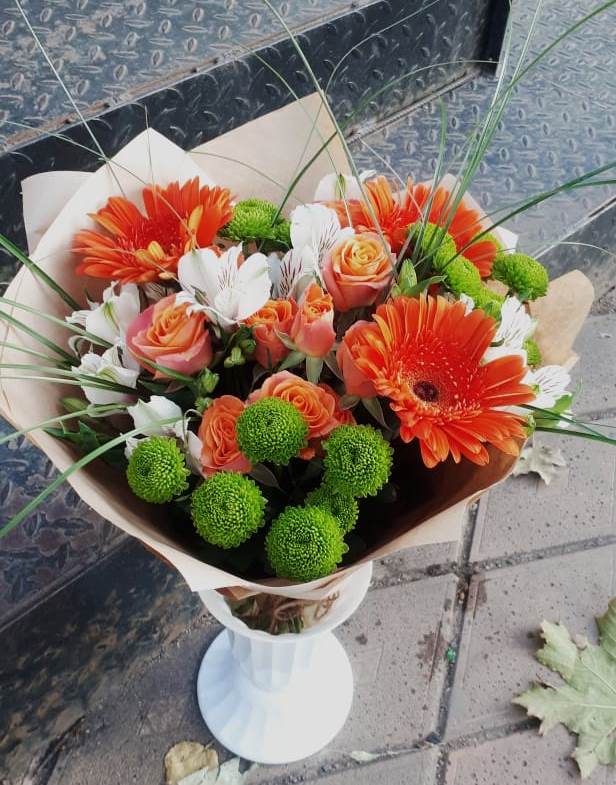 Букет цветов из: Герберы, Хризантемы, Альстромерии и Розы в Фазанном