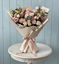 Букет цветов из:  Розы и Лизиантусы в Фазанном