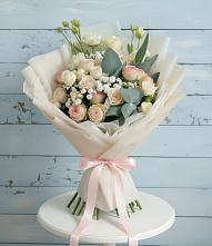 Букет цветов из:  Розы и Лизиантусы в Фазанном