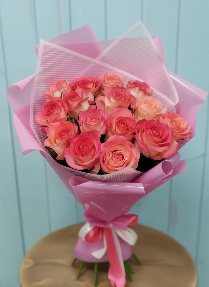Букет 15 Розовых роз Равель в Фазанном