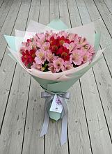 Букет цветов из:  Альстромерии #REPLACE_PRED# Фазанном