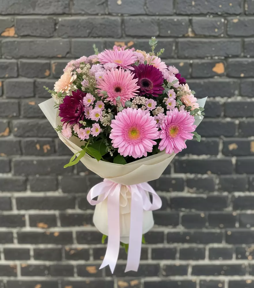 Букет цветов из: Герберы и Хризантемы в Фазанном