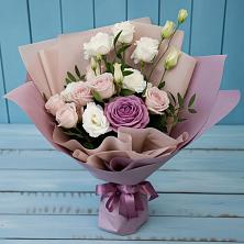 Букет цветов из:  Розы и Лизиантусы в Фазанном
