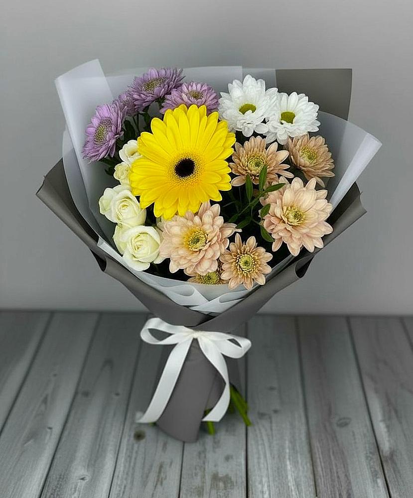 Букет цветов из: Розы, Герберы и Хризантемы в Фазанном