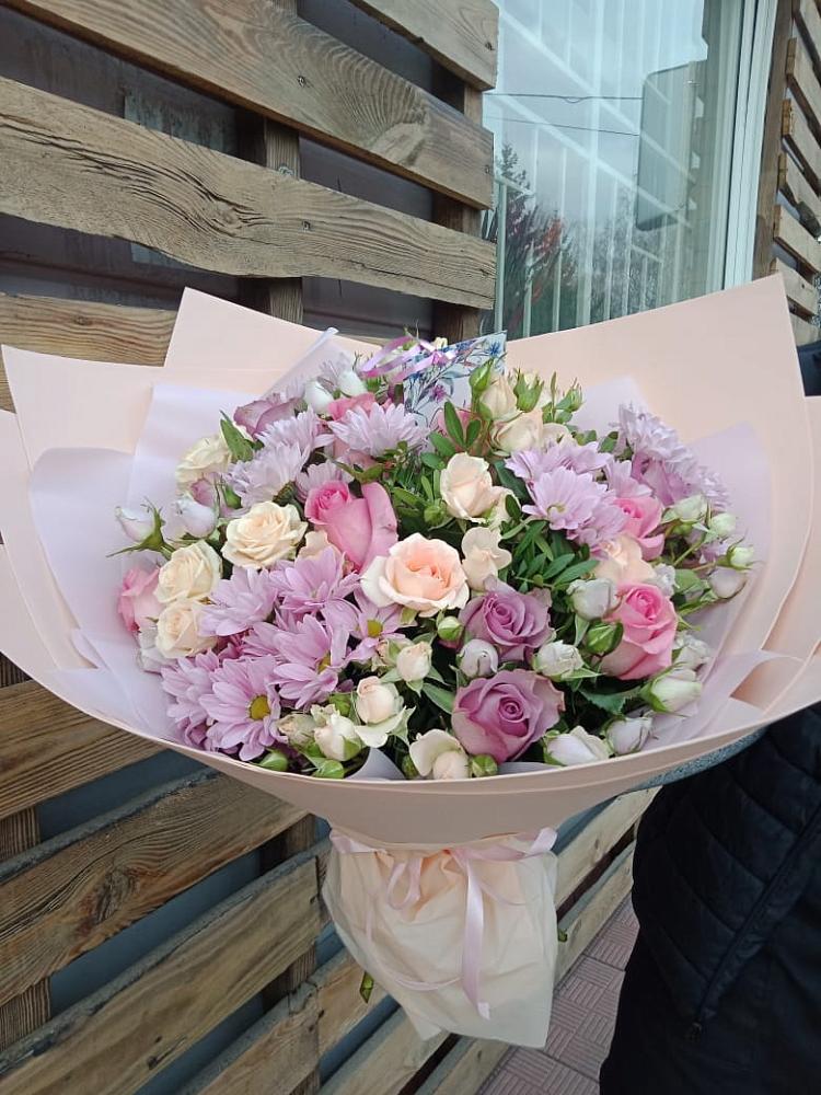 Букет цветов из: Розы и Хризантемы в Фазанном