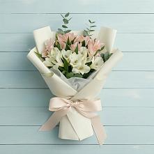 Букет цветов из:  Альстромерии в Фазанном