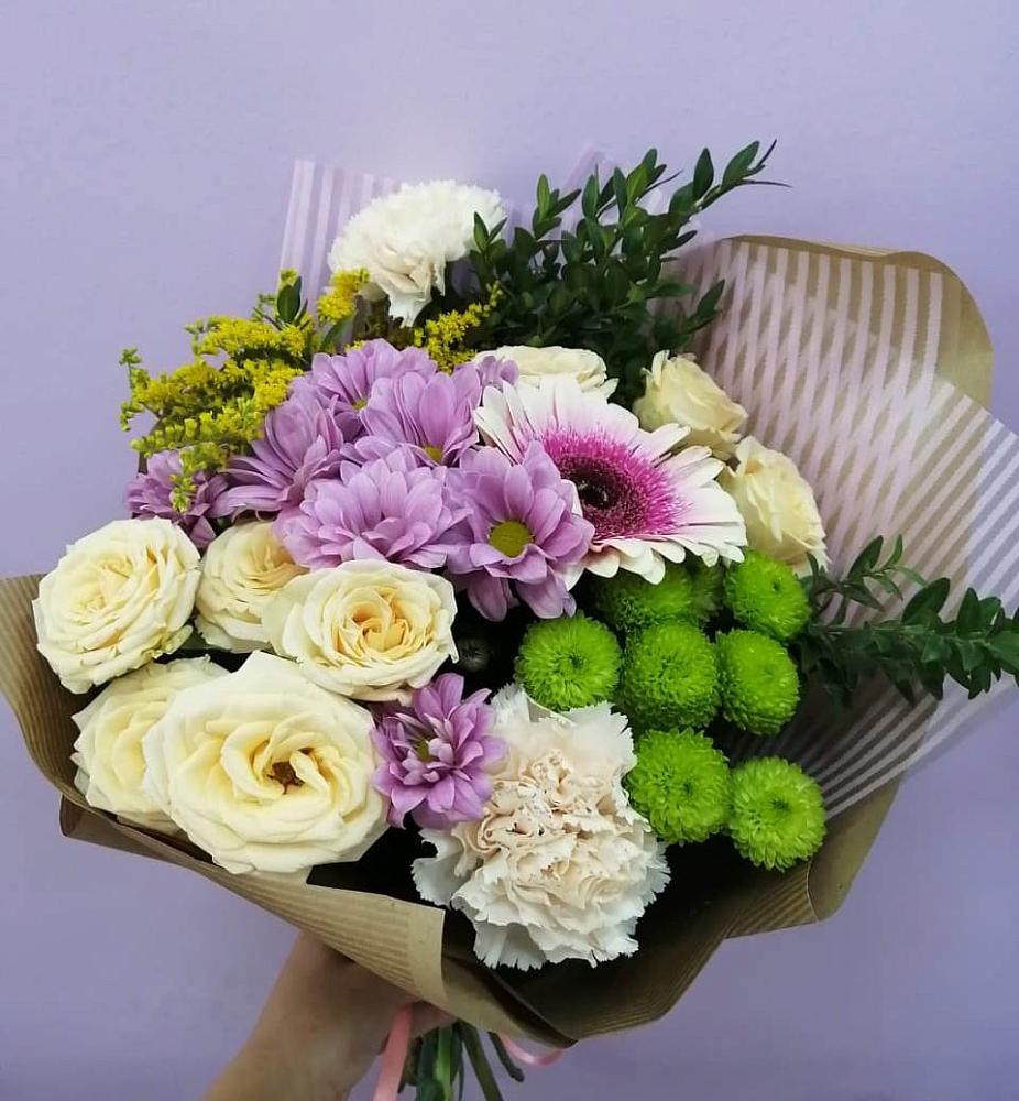 Букет цветов из: Хризантемы, Розы, Гвоздики и Герберы в Фазанном