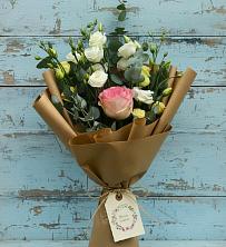 Букет цветов из:  Розы и Лизиантусы в Фазанном