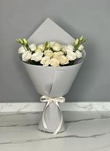 Букет цветов из:  Розы и Лизиантусы #REPLACE_PRED# Фазанном